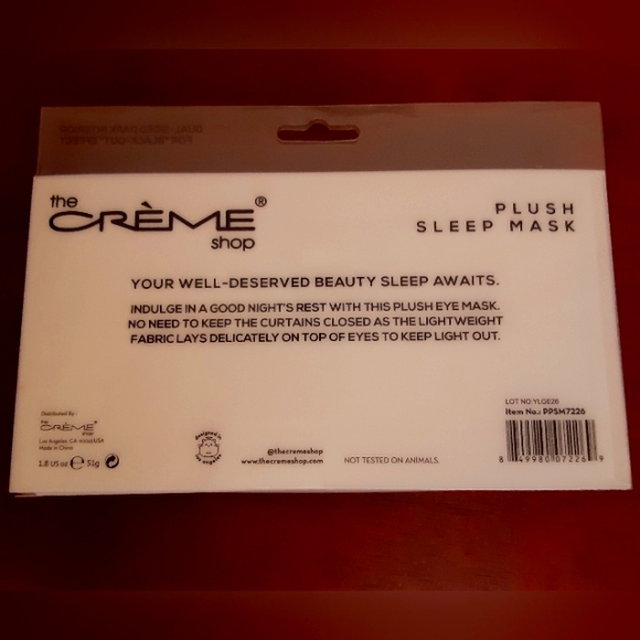 🌙The Creme Shop Peaceful Piggy Sleep Mask + Face Mask - Picture 3 of 5